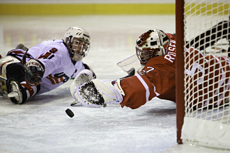 Glhelyzet l-jgkorongozsban. A vancouver-i tornn nyolc csapat kzd a legfnyesebb rmekrt. (Forrs: © VANOC/COVAN)